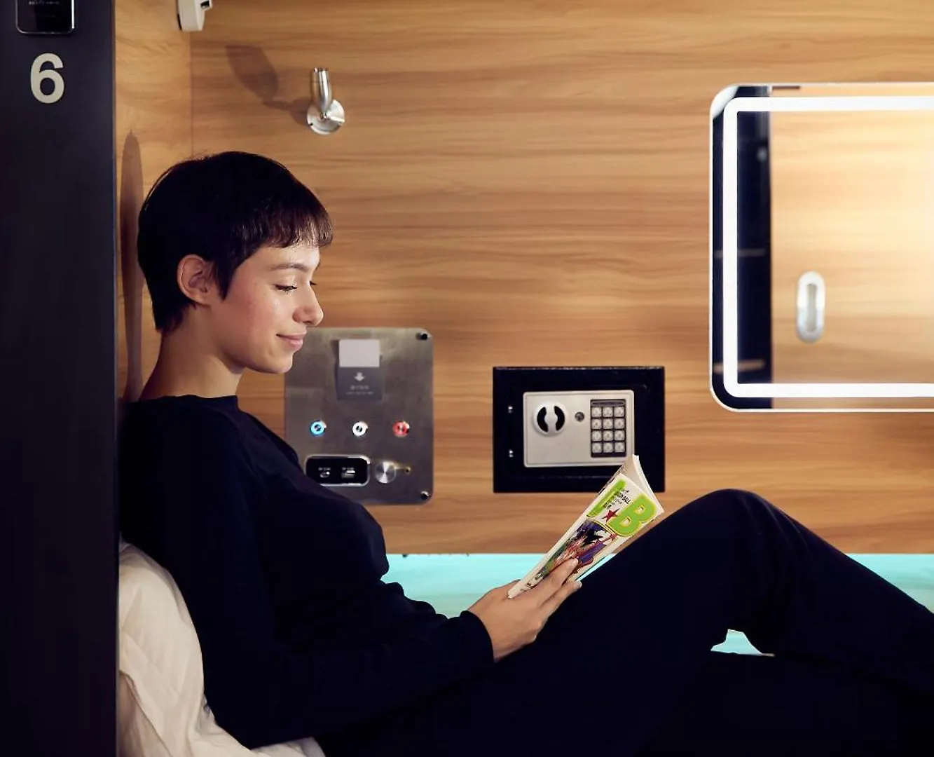Capsule Hotel モントリオール