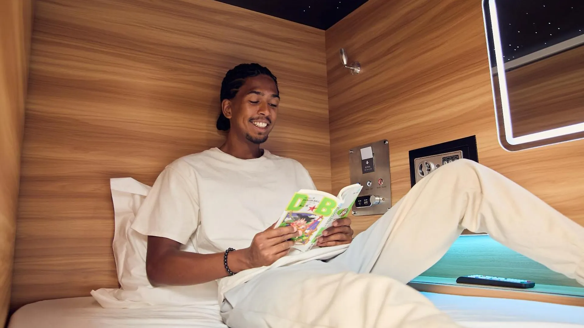 Capsule Hotel モントリオール